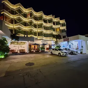 3* Hotel Plaza
