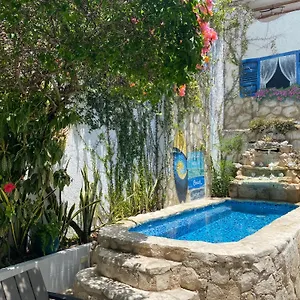 2* Гостевой дом Caribo